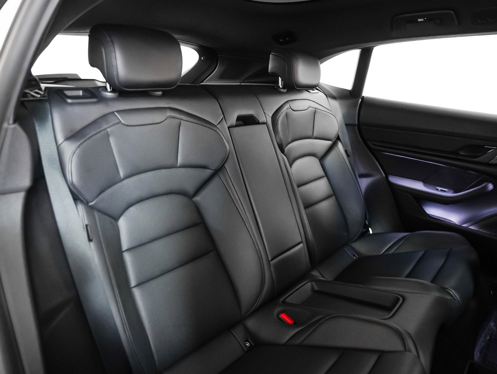 Used 2024 Porsche Taycan 4 Cross Turismo w/ Premium Package image 6