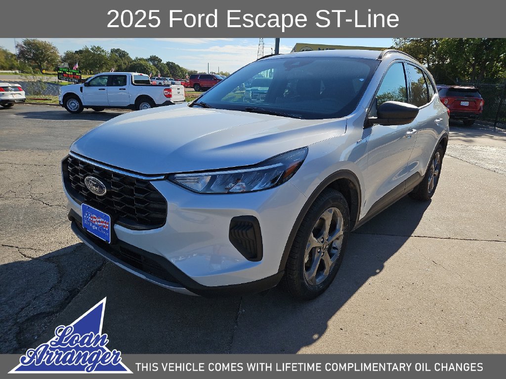 Used 2025 Ford Escape ST-Line FWD image 4