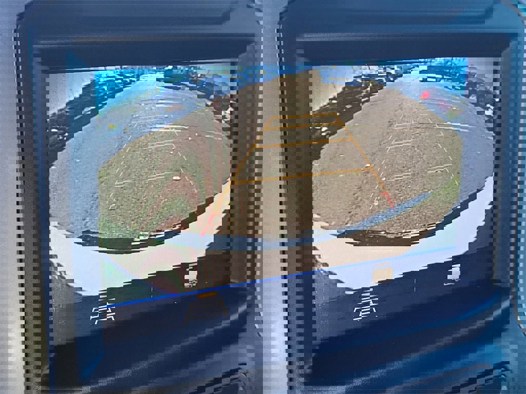 Certified 2022 Chevrolet Silverado 2500 Custom w/ Custom Value Package image 25