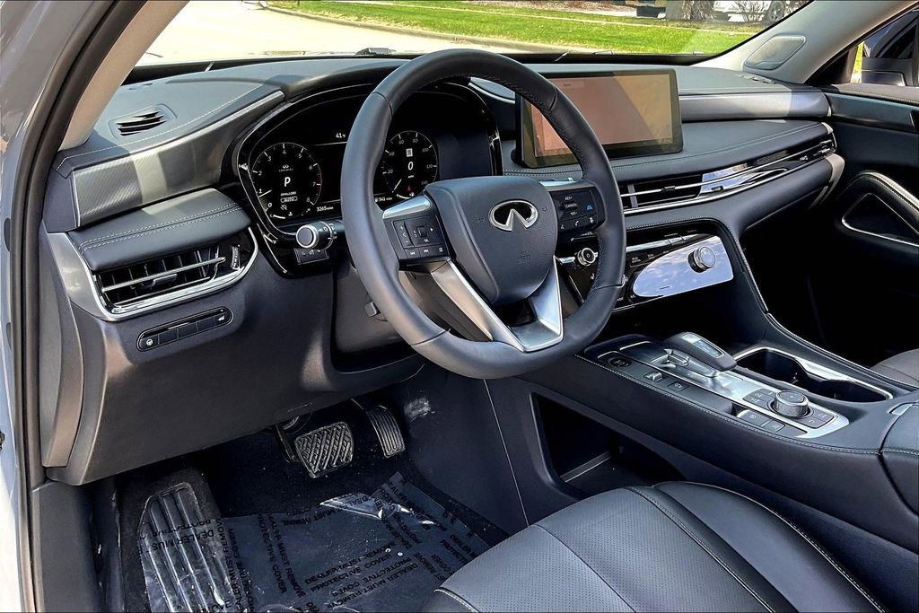 Certified 2026 INFINITI QX60 Luxe w/ Cargo Package image 16