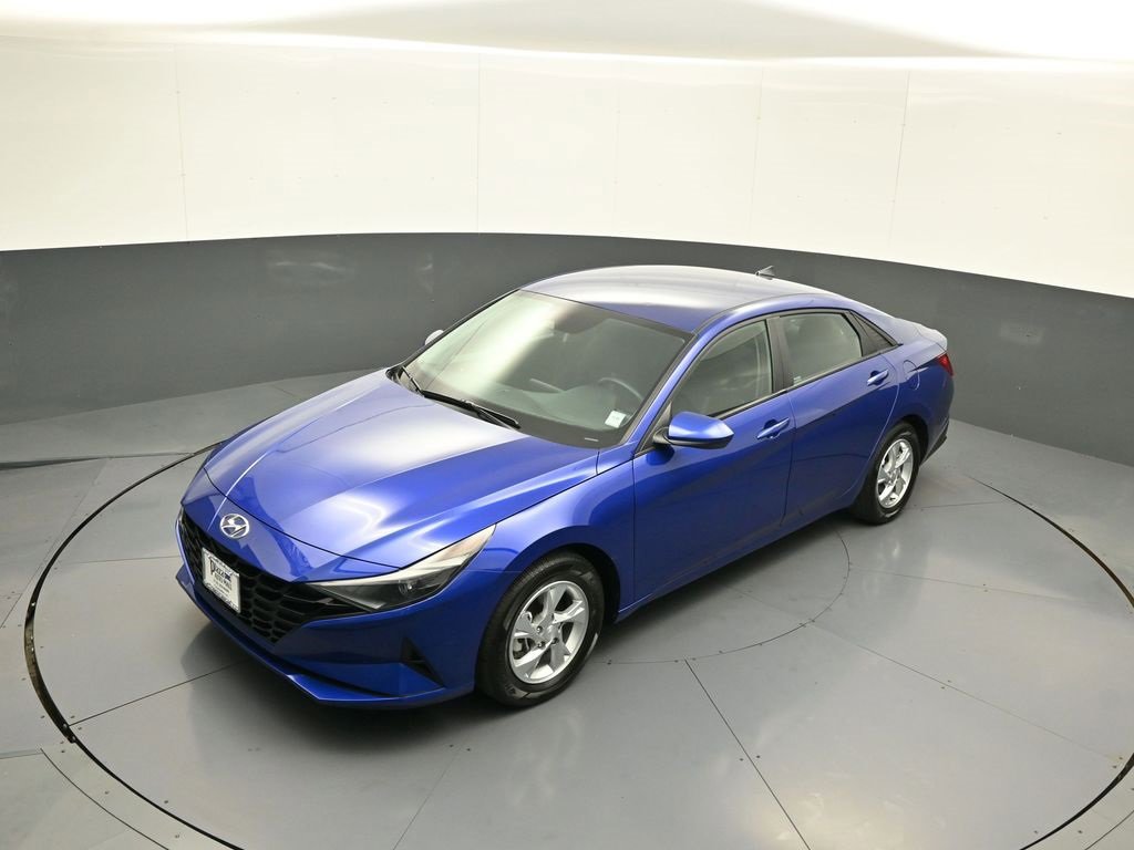 Certified 2023 Hyundai Elantra SE w/ Cargo Package image 33
