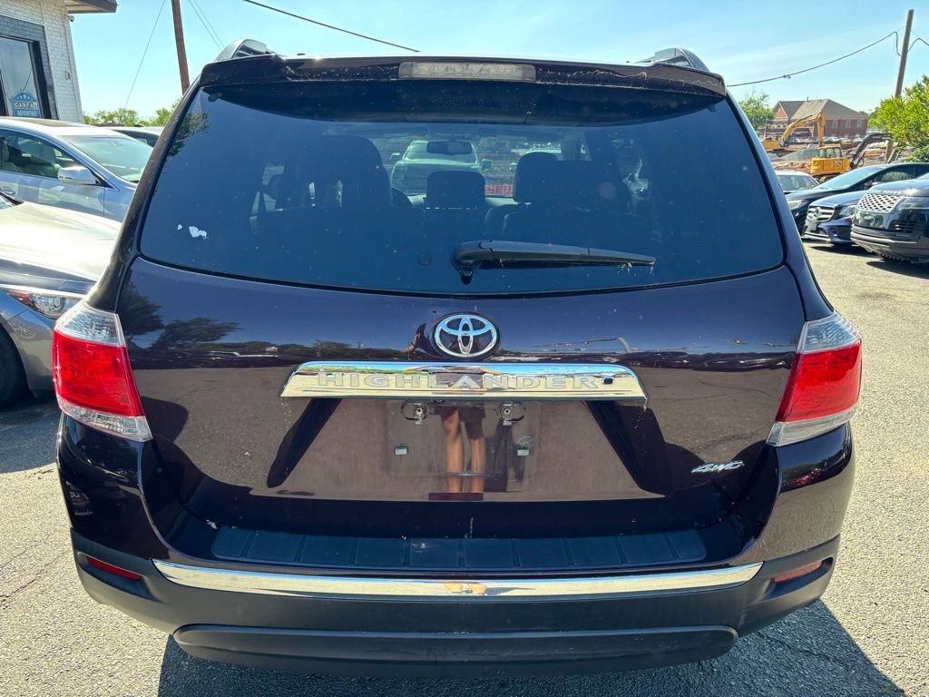Used 2013 Toyota Highlander SE AWD/4WD image 7