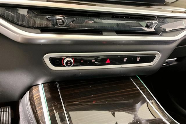 Used 2025 BMW X7 xDrive40i image 15