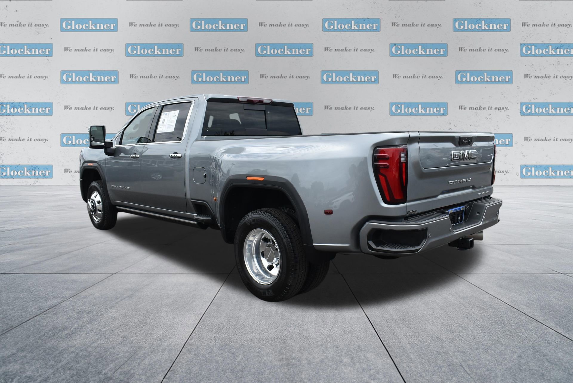 Used 2024 GMC Sierra 3500 Denali Ultimate AWD/4WD image 8