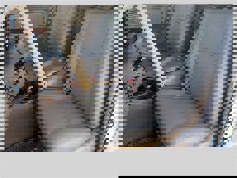 Used 2006 Toyota Tundra Limited image 2