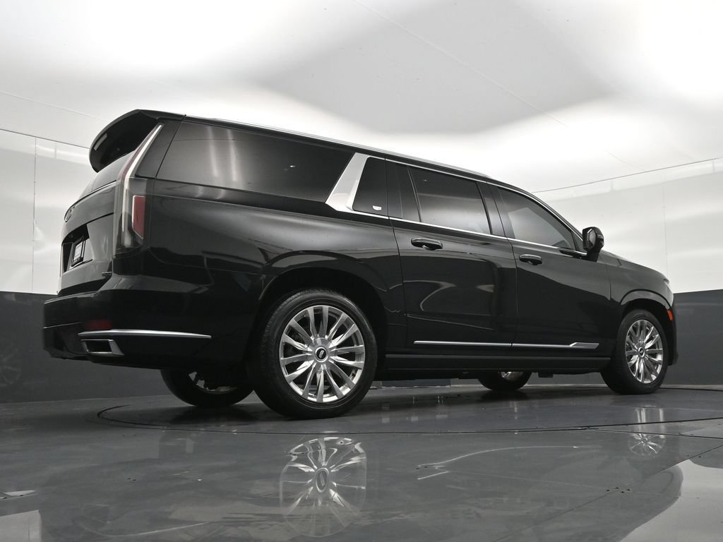 Used 2021 Cadillac Escalade ESV Premium Luxury w/ Driver Assist Tech Package RWD image 29