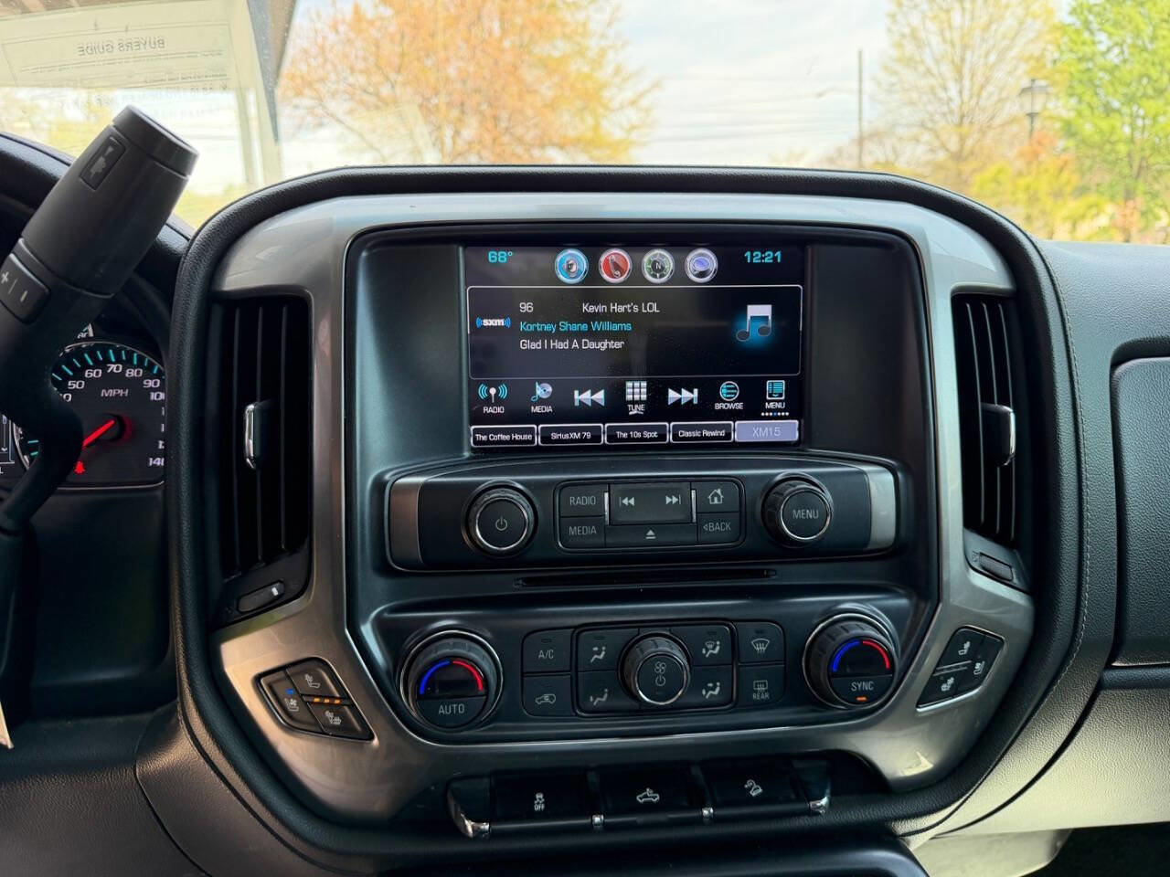 Used 2018 Chevrolet Silverado 1500 LTZ Z71 image 12