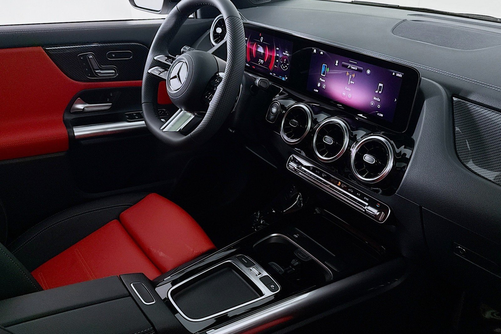 New 2026 Mercedes-Benz GLA 250 image 15