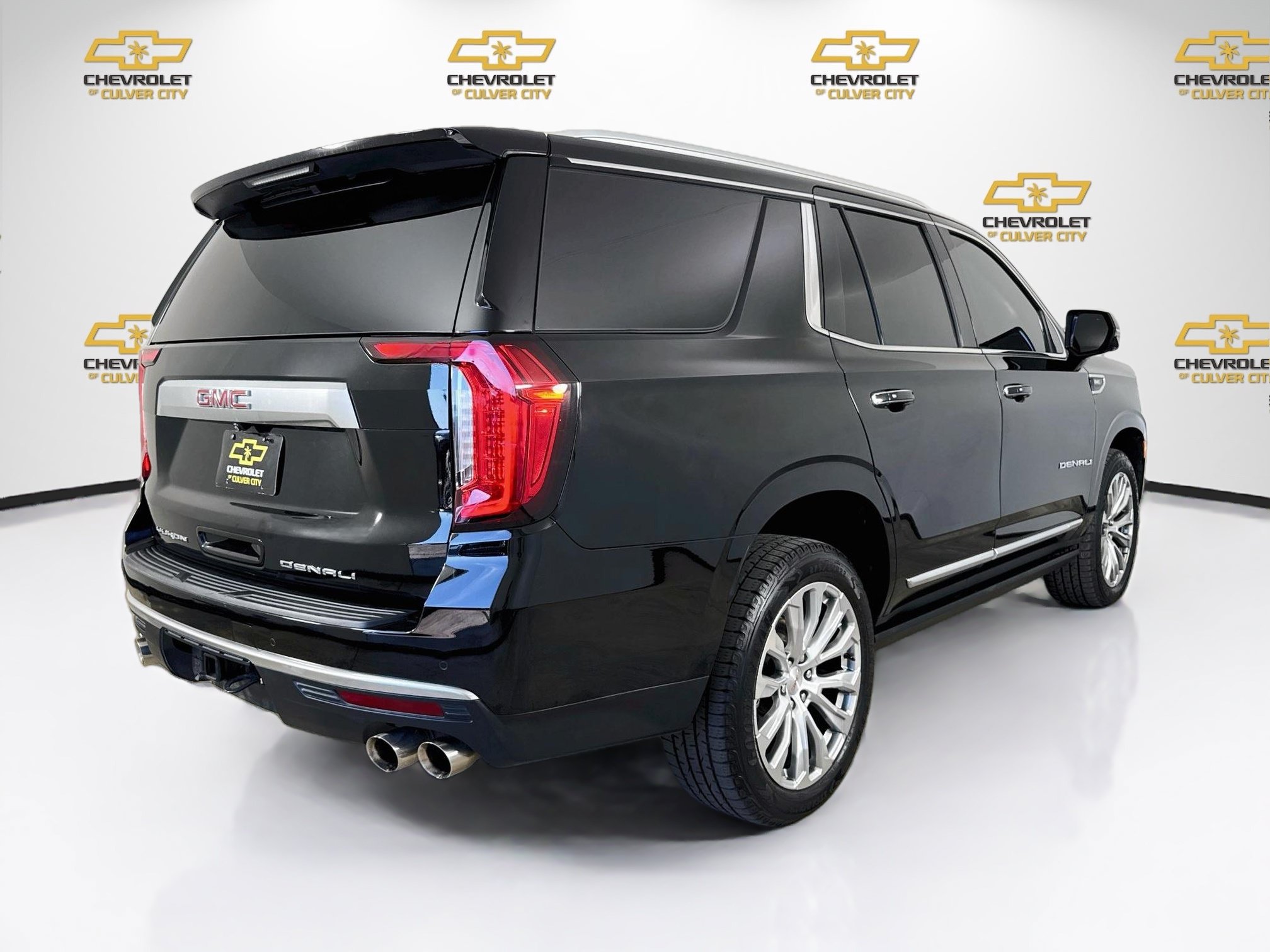 Used 2022 GMC Yukon Denali AWD/4WD image 8