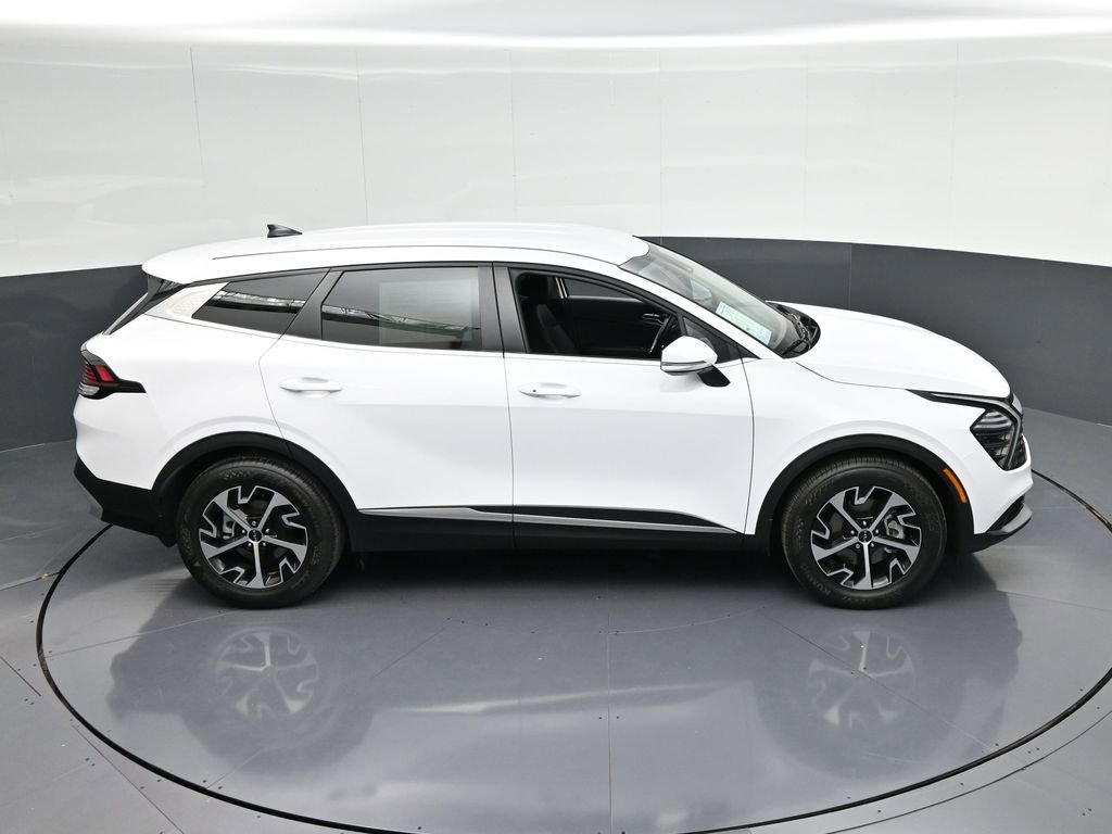 Used 2025 Kia Sportage EX FWD image 25