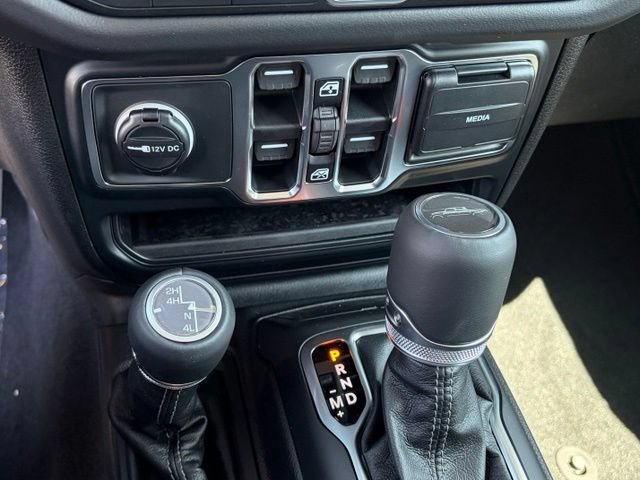 New 2026 Jeep Gladiator Sport AWD/4WD image 21