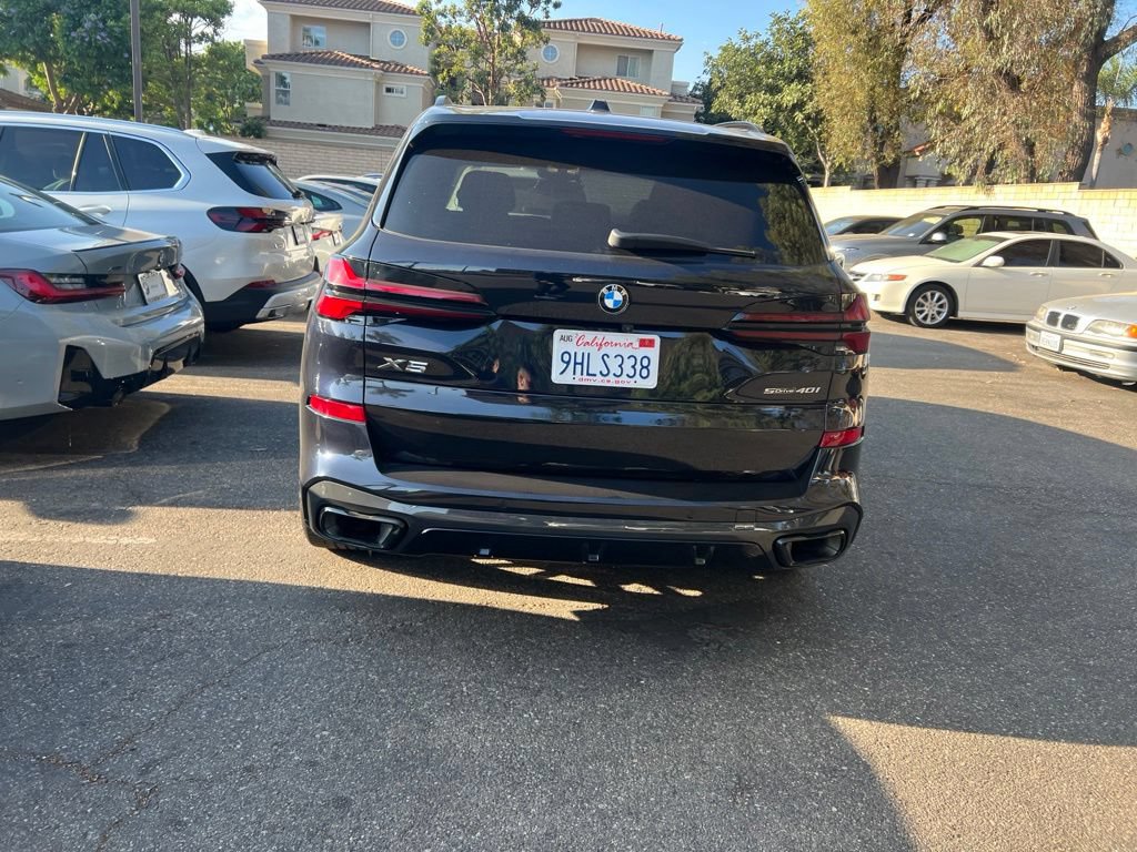 Used 2024 BMW X5 sDrive40i w/ M Sport Package RWD image 5