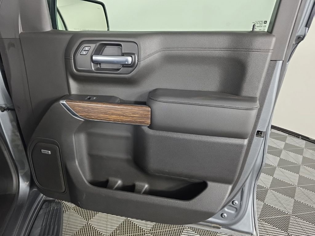 Used 2021 Chevrolet Silverado 1500 High Country w/ Technology Package AWD/4WD image 41