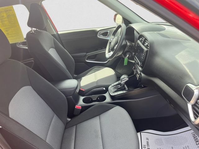 Used 2023 Kia Soul LX w/ LX Technology Package FWD image 15