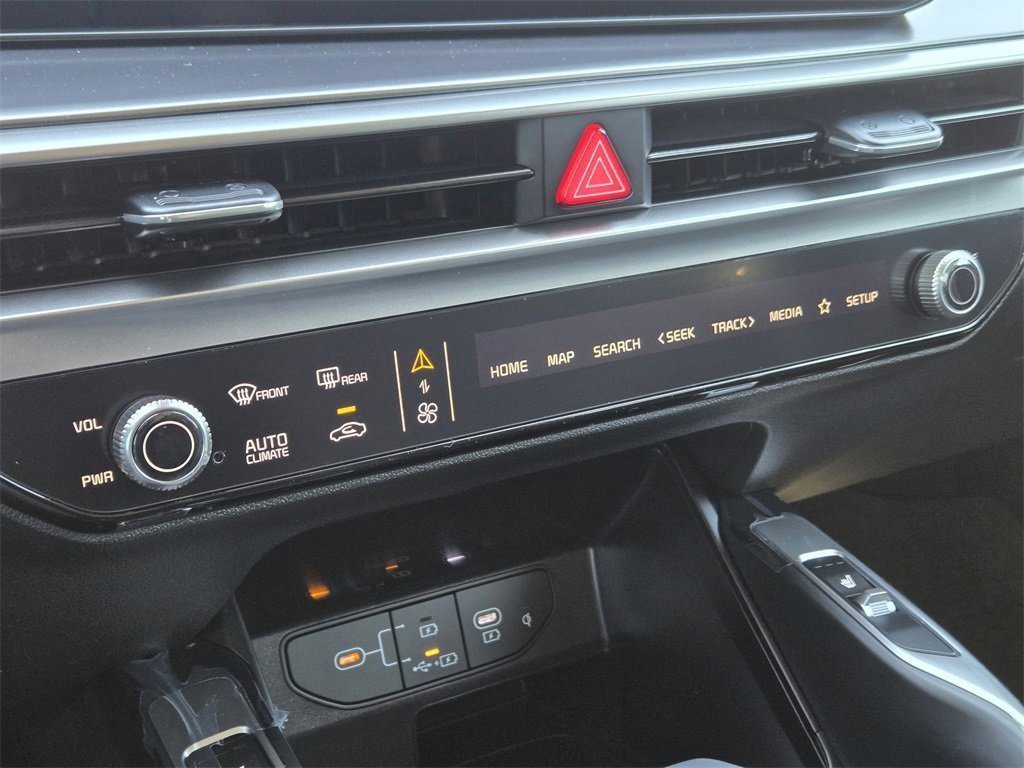 New 2026 Kia Sorento S w/ S Panoramic Sunroof Package image 14