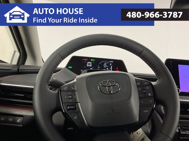 Used 2027 Toyota Prius Plug-In Hybrid FWD image 25