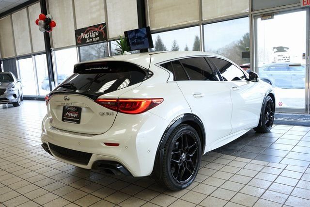 Used 2018 INFINITI QX30 Sport w/ Cargo Package image 16