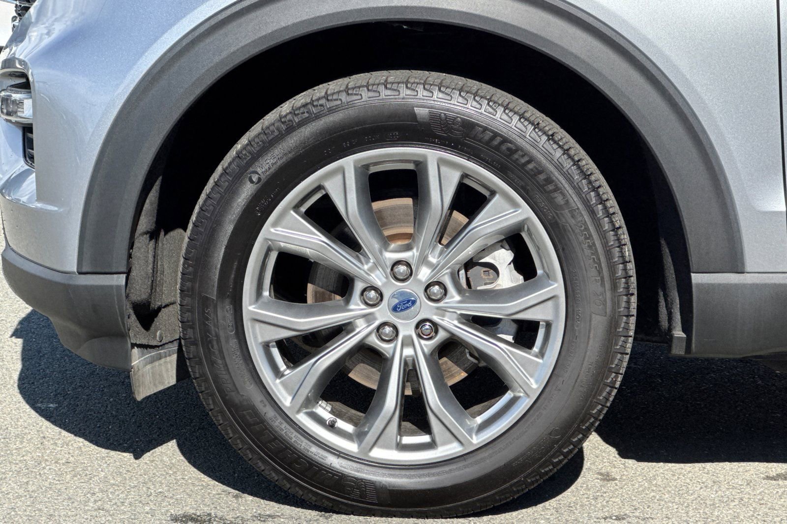 Used 2022 Ford Explorer XLT w/ Equipment Group 202A image 28