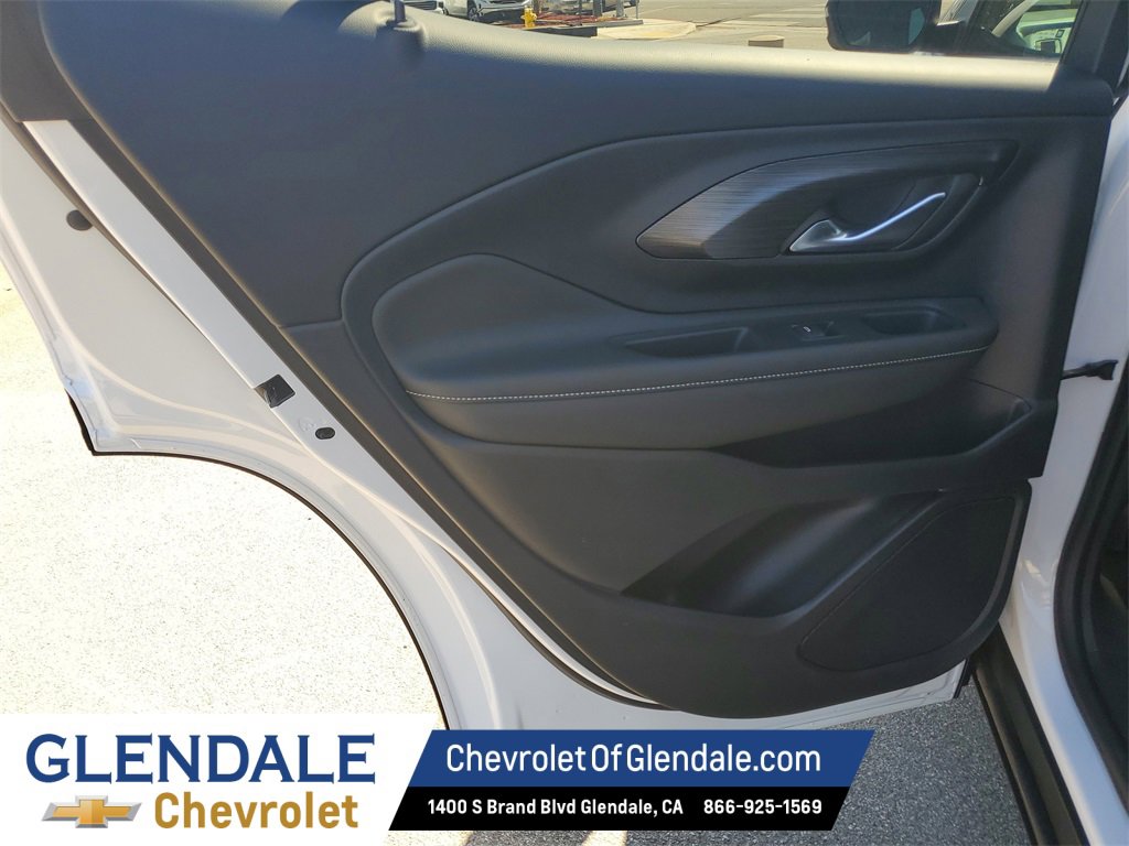 Used 2022 GMC Terrain SLT image 16