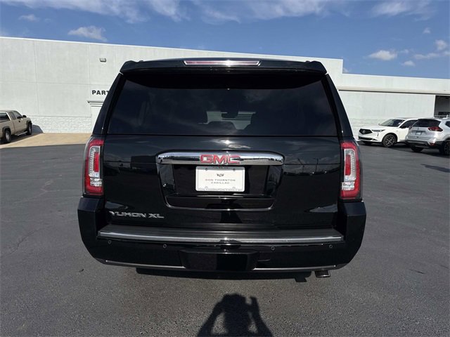 Used 2016 GMC Yukon XL Denali w/ Open Road Package image 3