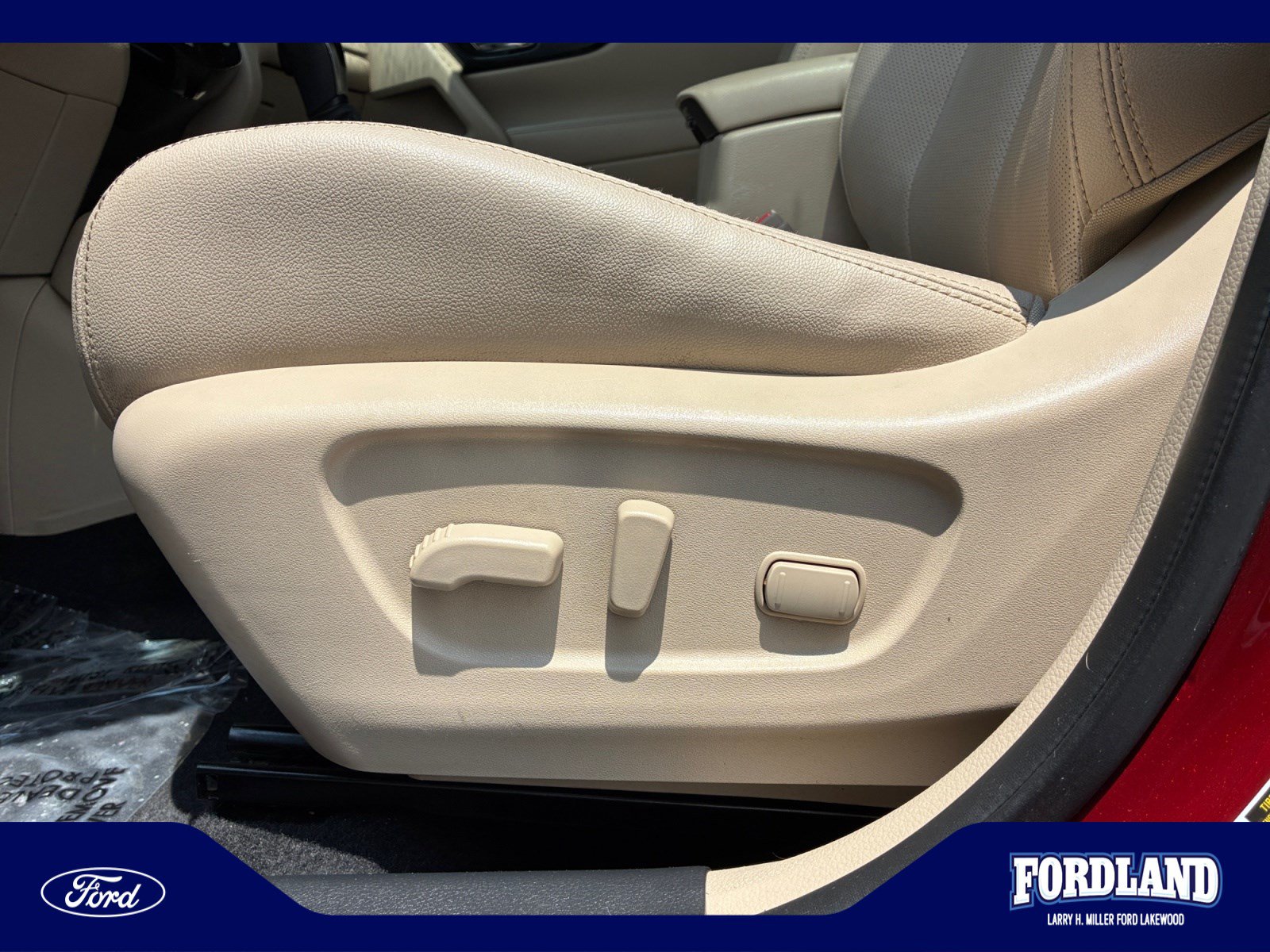 Used 2018 Nissan Rogue SL w/ Premium Package FWD image 14