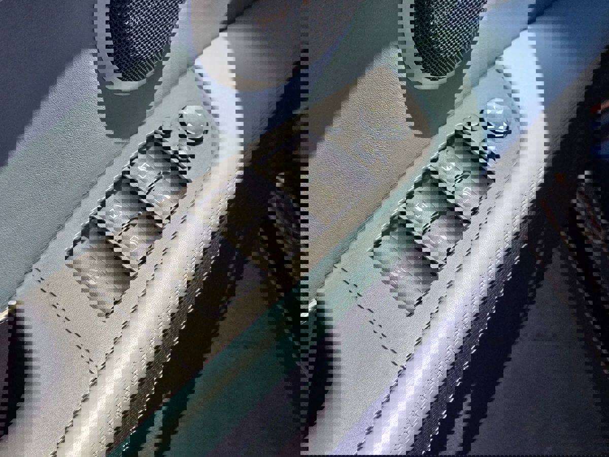 Used 2012 BMW M3 image 24