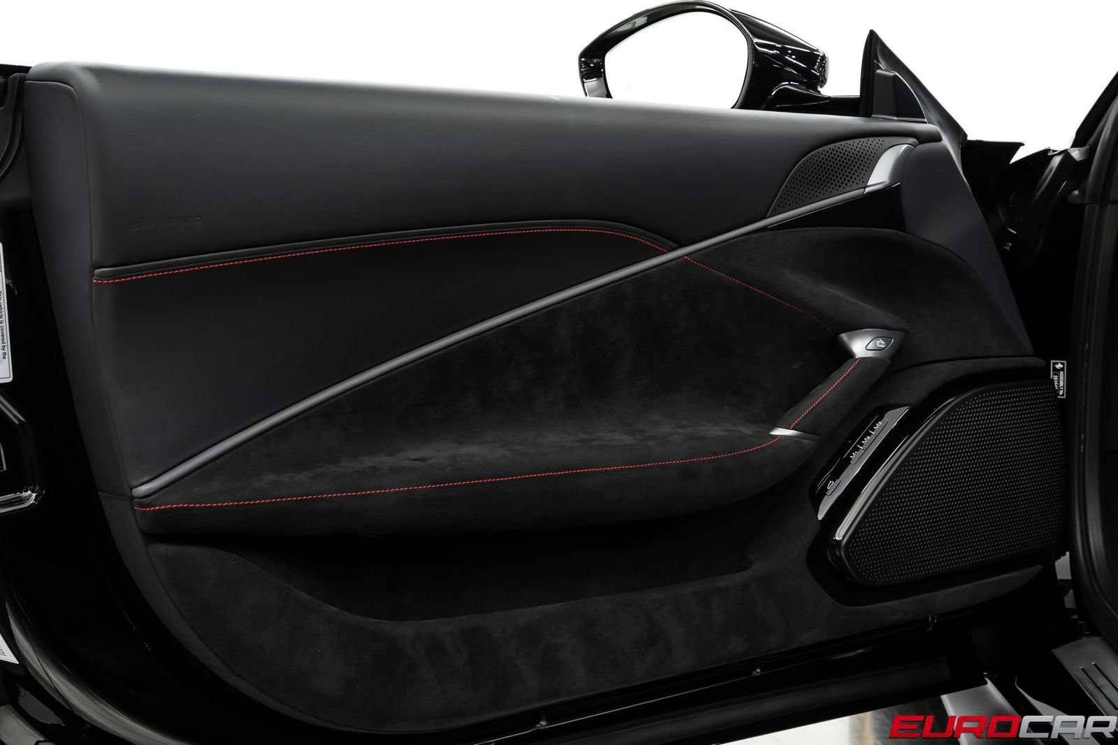Used 2026 Ferrari Roma Spider RWD image 27