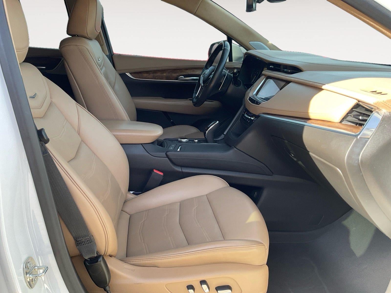 Certified 2023 Cadillac XT5 Sportv w/ Platinum Package AWD/4WD image 15