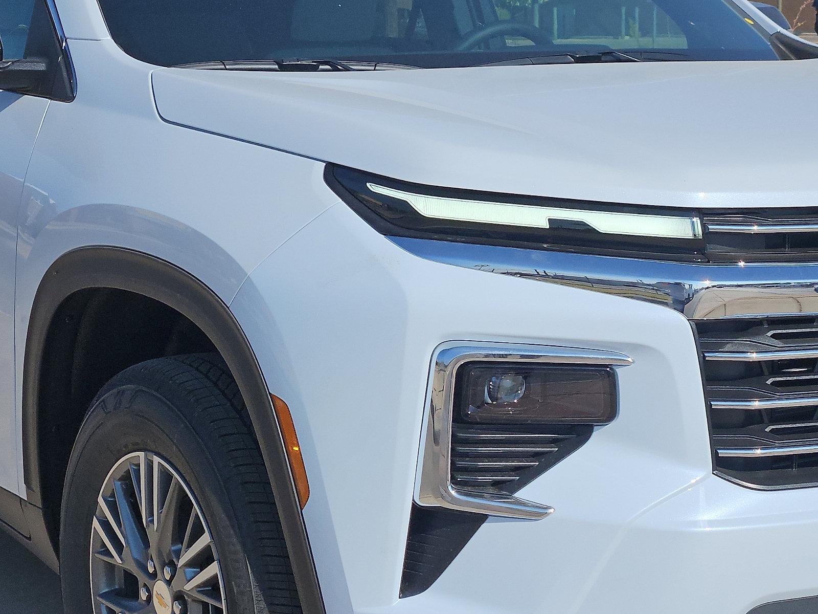 New 2026 Chevrolet Traverse LT w/ Driver Confidence Package FWD image 8