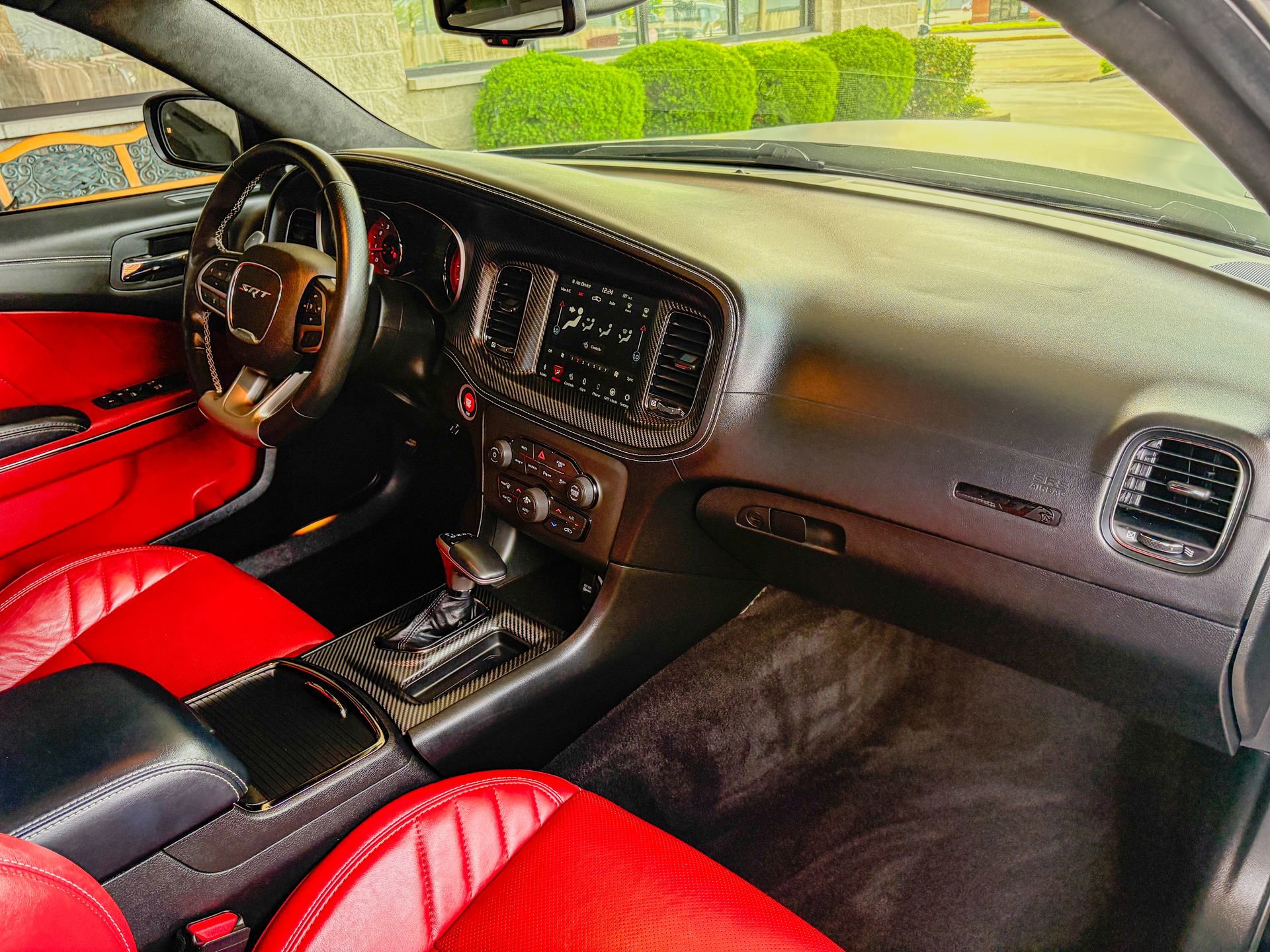 Used 2022 Dodge Charger SRT Hellcat w/ Carbon/Suede Interior Package RWD image 23