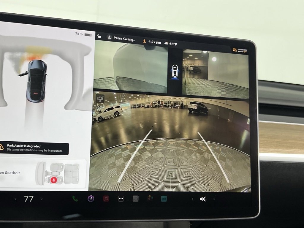 Used 2025 Tesla Model Y Long Range image 17