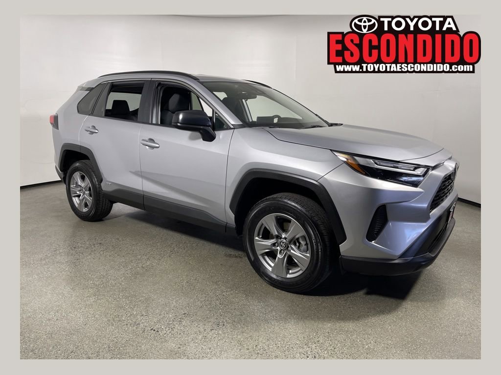 Certified 2025 Toyota RAV4 LE 360° Tour