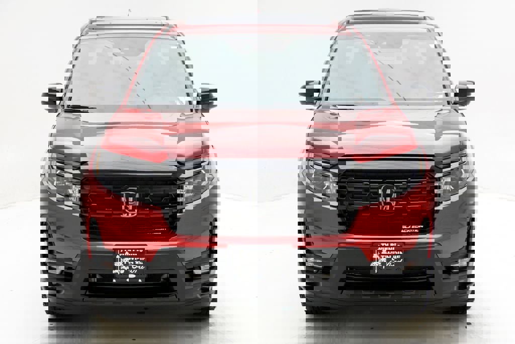 Used 2025 Honda Ridgeline Black Edition image 5