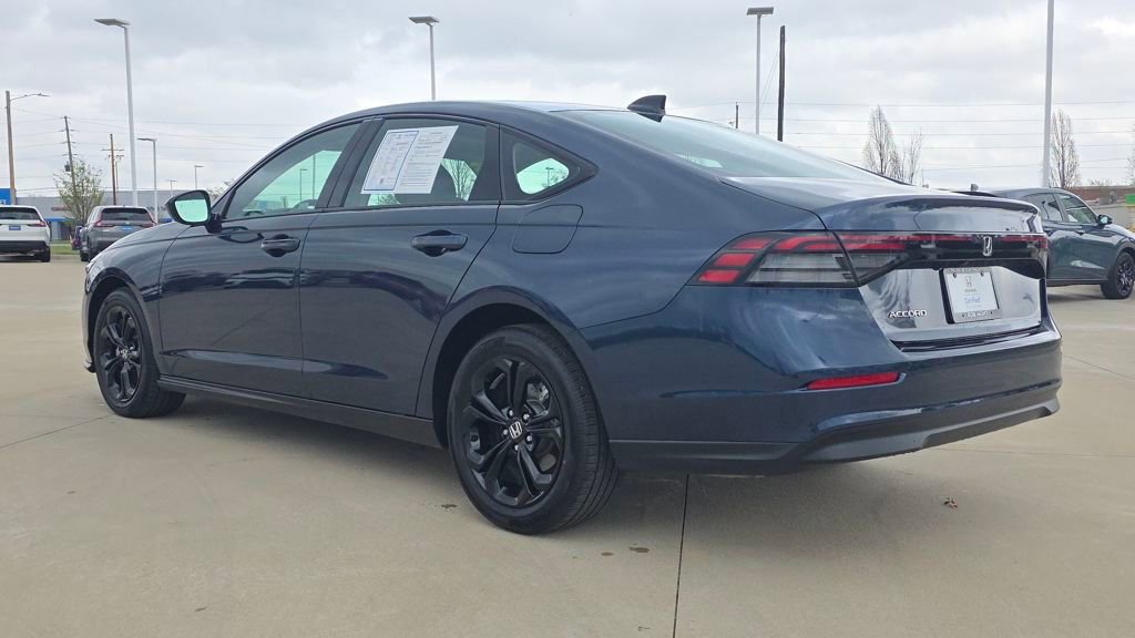 Certified 2025 Honda Accord SE image 3