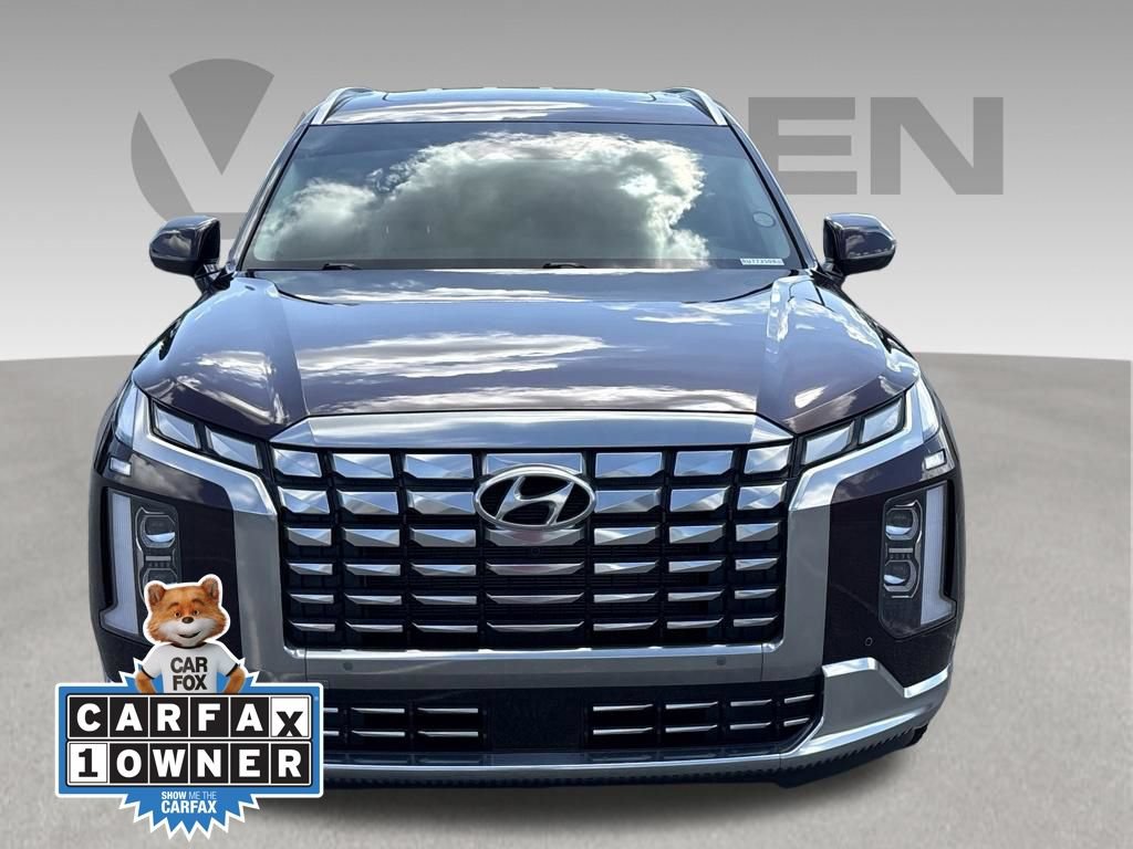 Used 2024 Hyundai Palisade Calligraphy FWD image 2