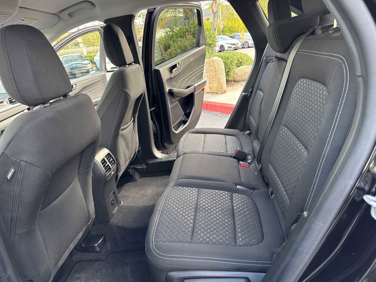 Used 2025 Ford Escape Active image 24