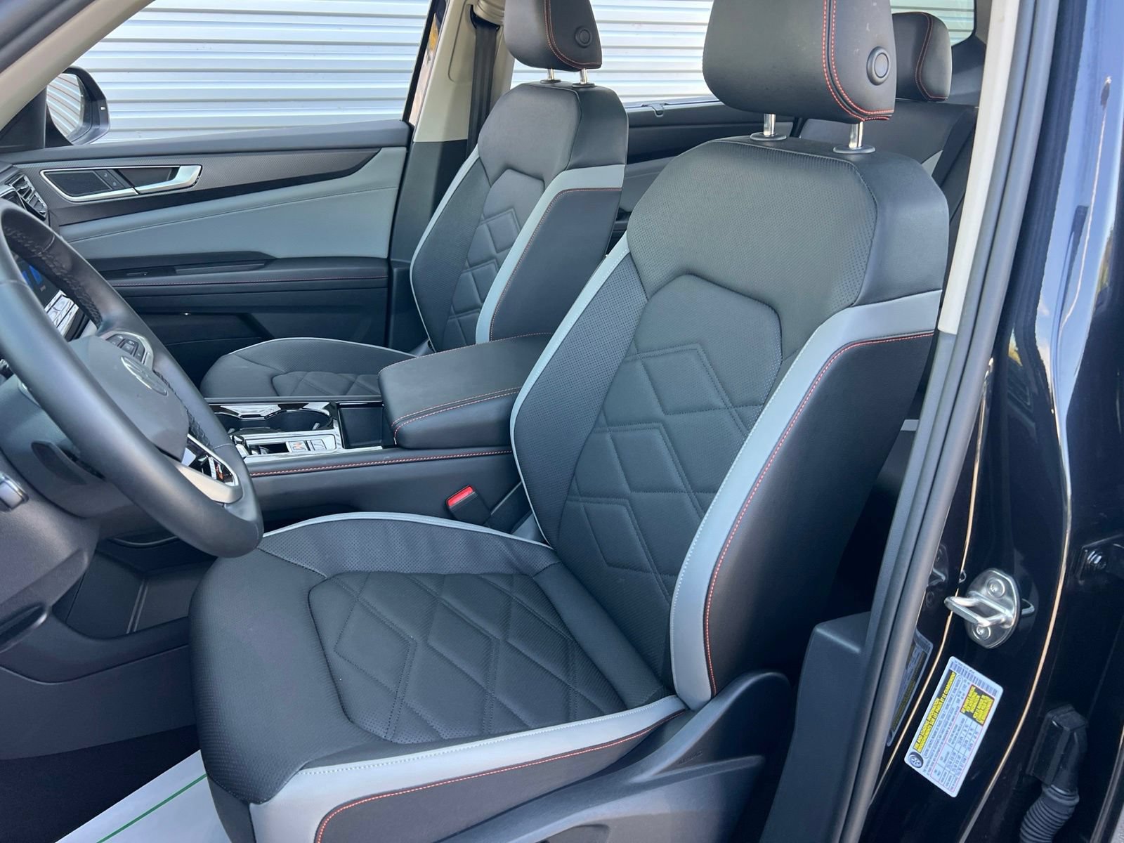 Certified 2026 Volkswagen Atlas Peak Edition AWD/4WD image 27