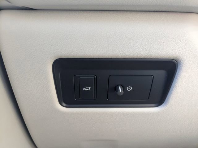 New 2026 Jaguar F-PACE R-Dynamic S image 29