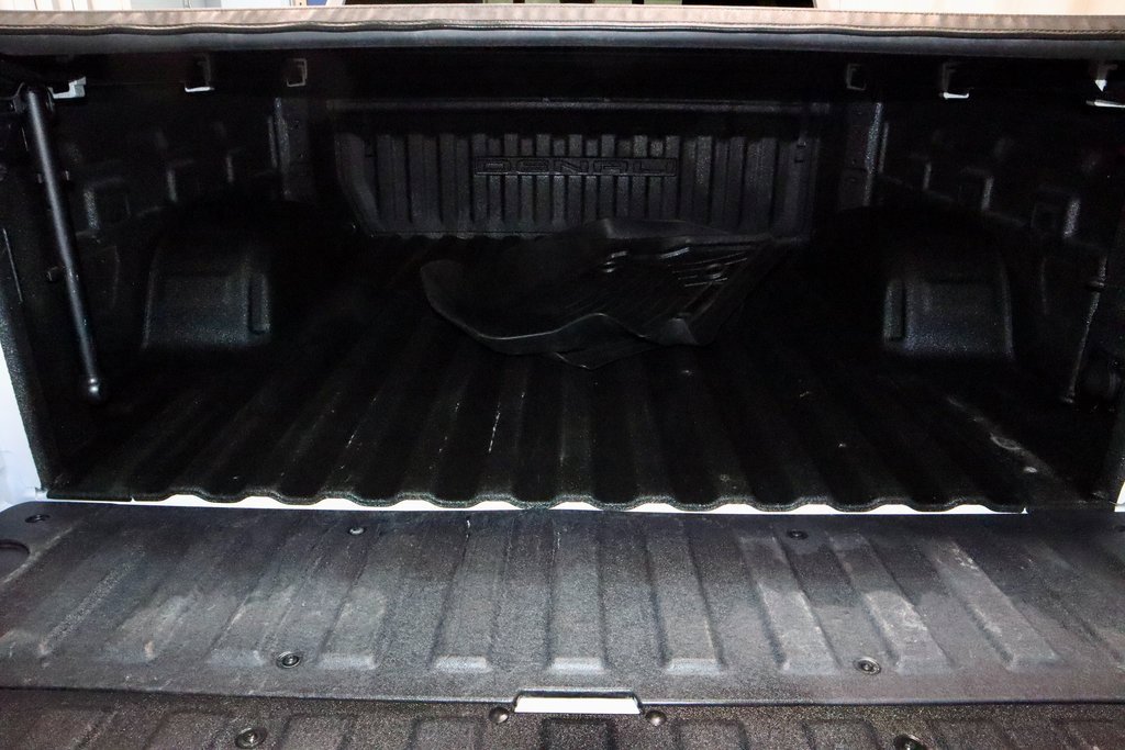 Used 2024 GMC Sierra 1500 Denali w/ Technology Package image 14