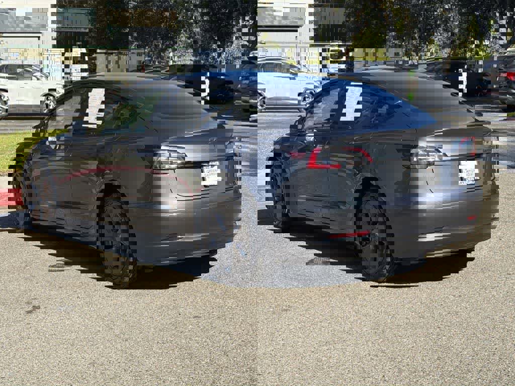 Used 2022 Tesla Model 3 image 4