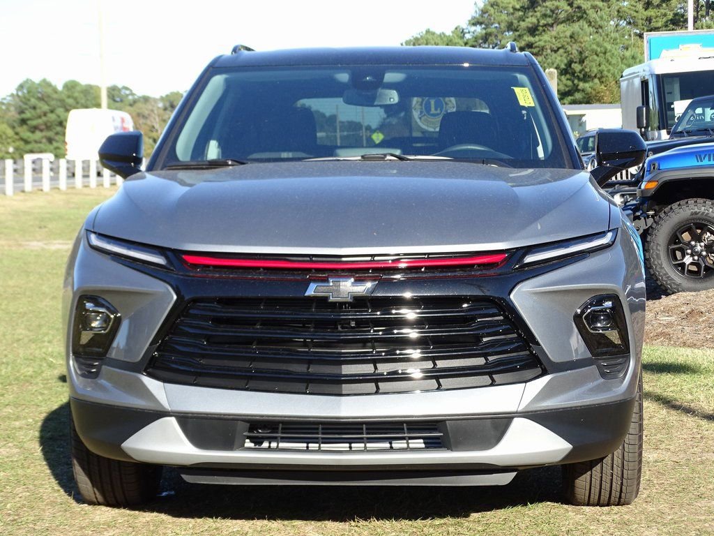 New 2025 Chevrolet Blazer LT w/ Redline Edition image 6