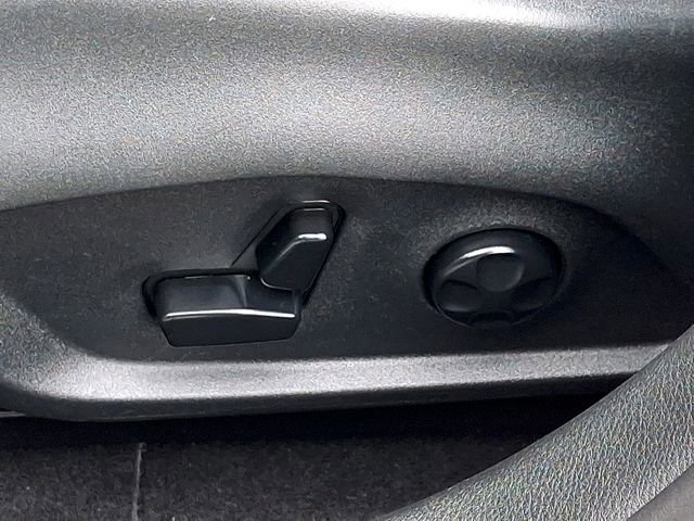 Certified 2019 Jeep Compass Limited w/ Safety & Security Group image 28