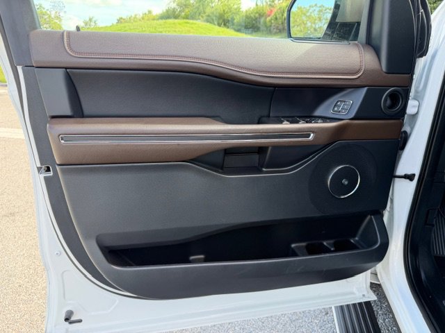 Used 2020 Ford Expedition Max King Ranch AWD/4WD image 10