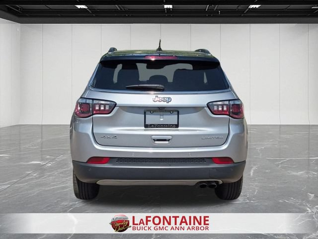 Used 2022 Jeep Compass Limited AWD/4WD image 7