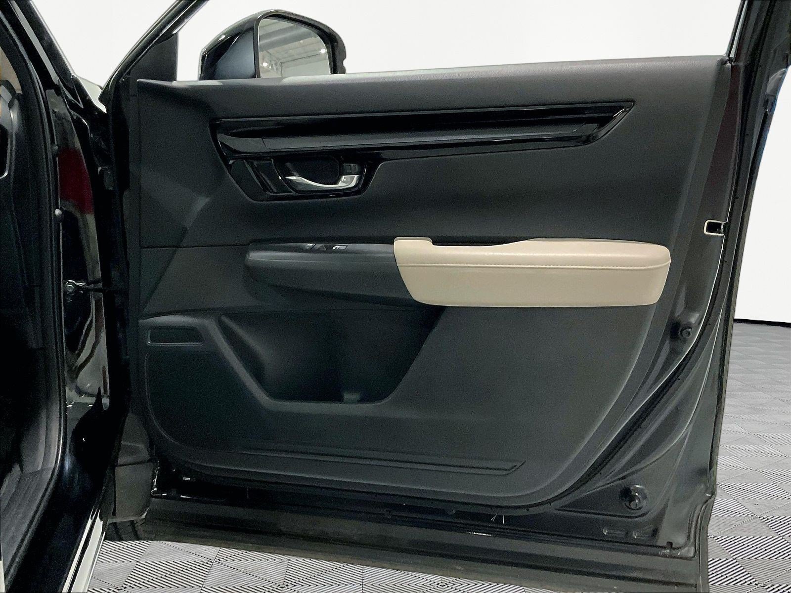 Used 2025 Honda CR-V EX-L image 28