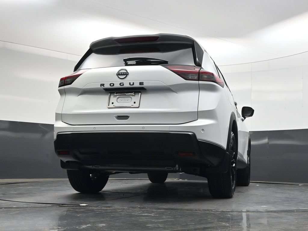 New 2026 Nissan Rogue Dark Armor FWD image 29