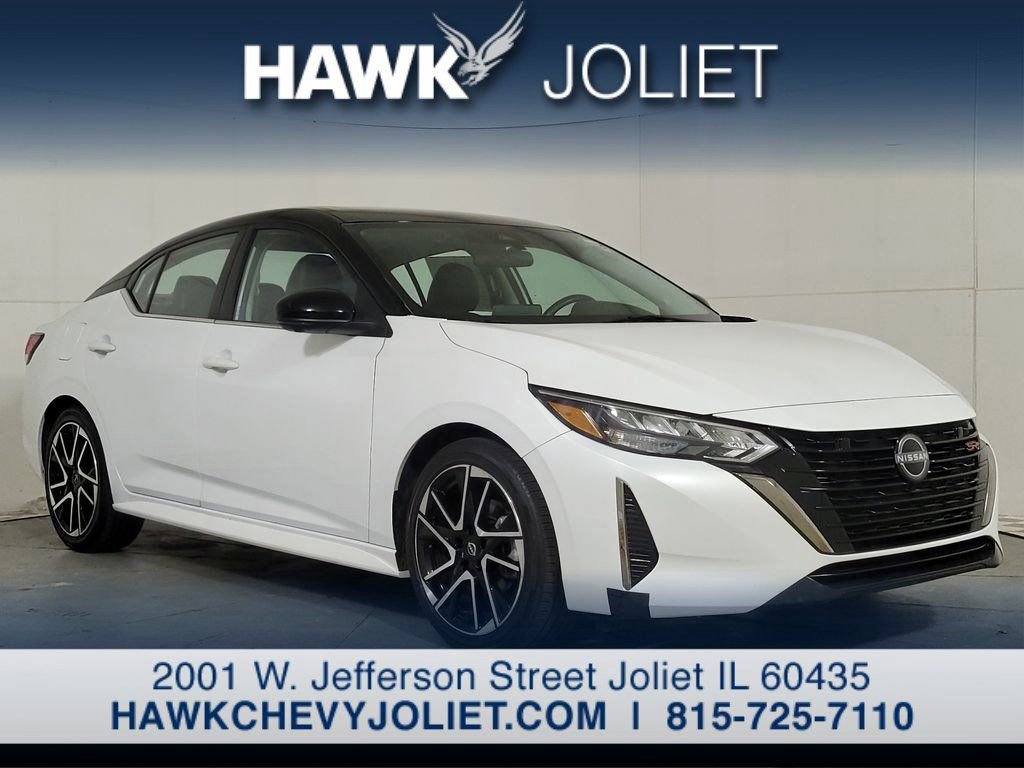 Used 2025 Nissan Sentra SR w/ SR Premium Package image 9