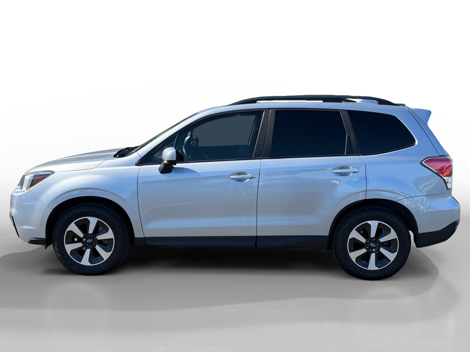 Used 2018 Subaru Forester 2.5i Premium AWD/4WD image 2