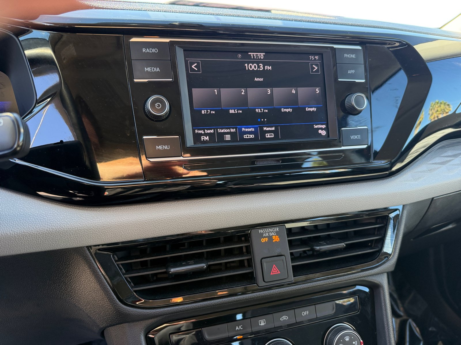 Certified 2023 Volkswagen Taos S FWD image 12