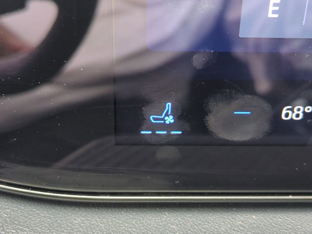 Used 2024 Ford Mustang GT Premium image 23